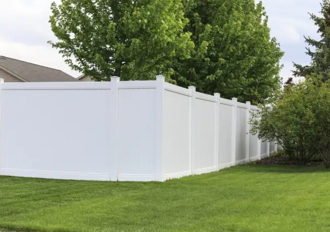 Vinyl fencing in Houston Texas